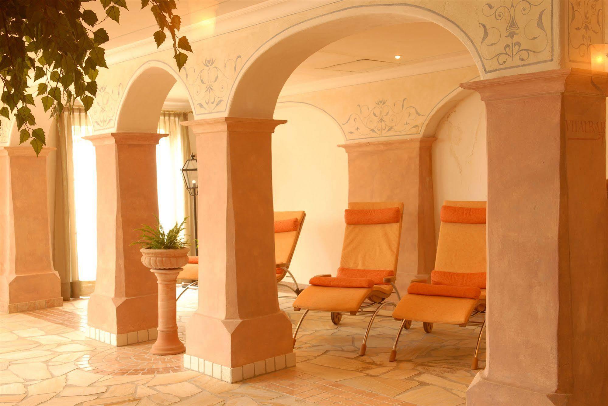 Wellnesshotel Erica โนวาโปเนนเต ภายนอก รูปภาพ