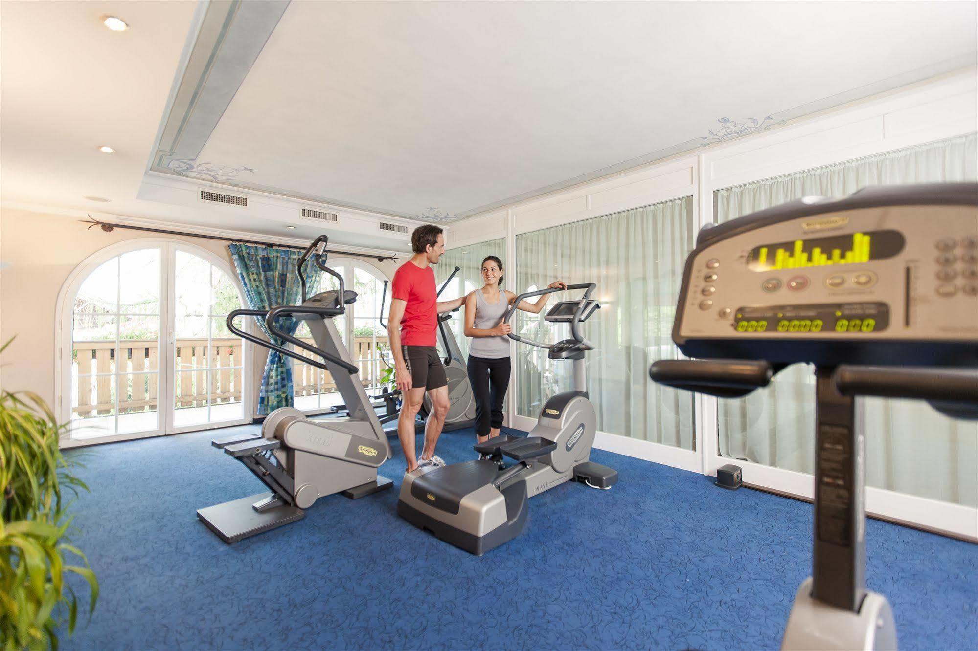 Wellnesshotel Erica โนวาโปเนนเต ภายนอก รูปภาพ